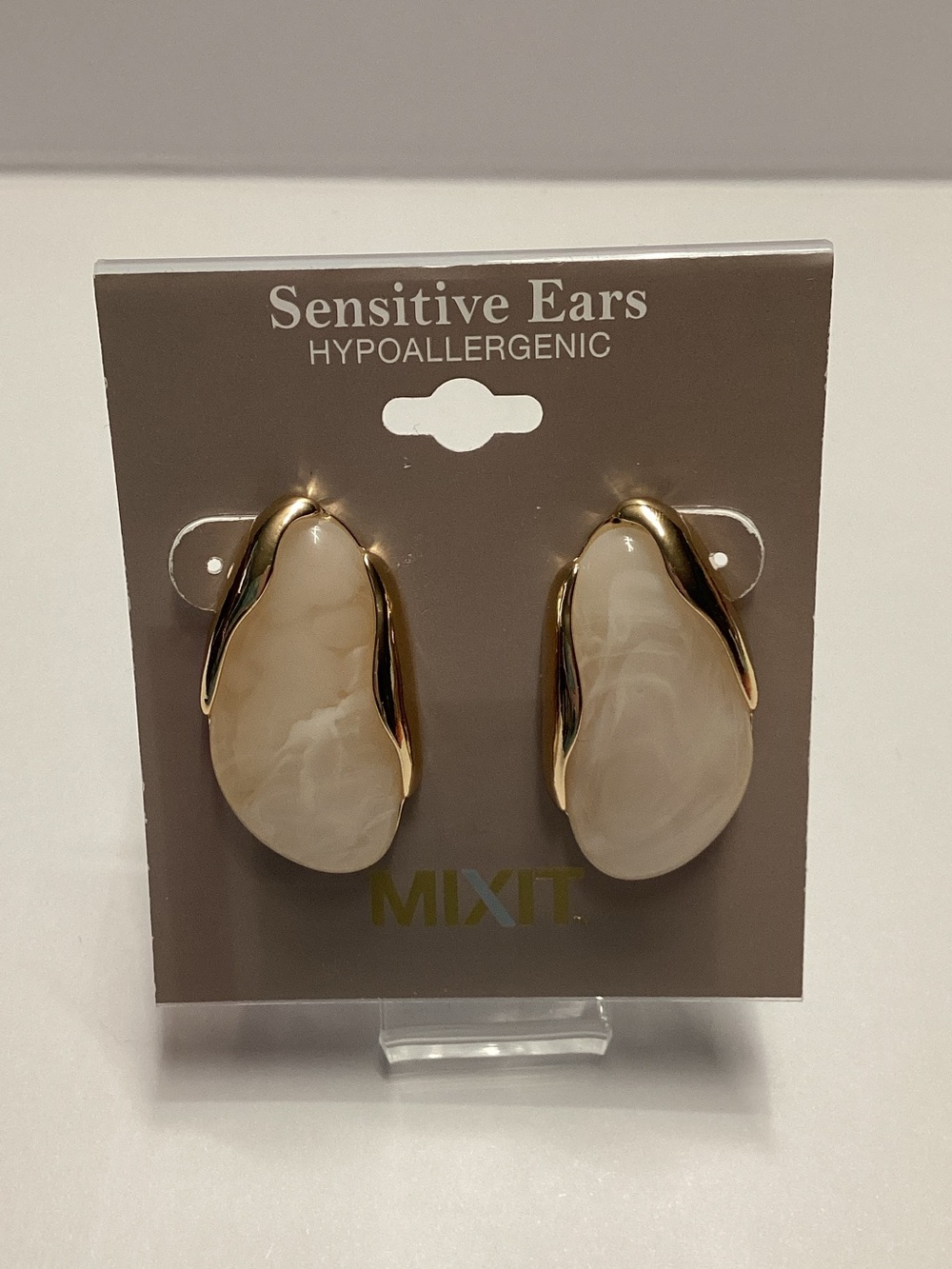 Mixit Gold and Cream Marbled Teardrop Earrings